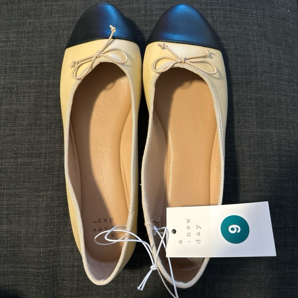 Ballet flats